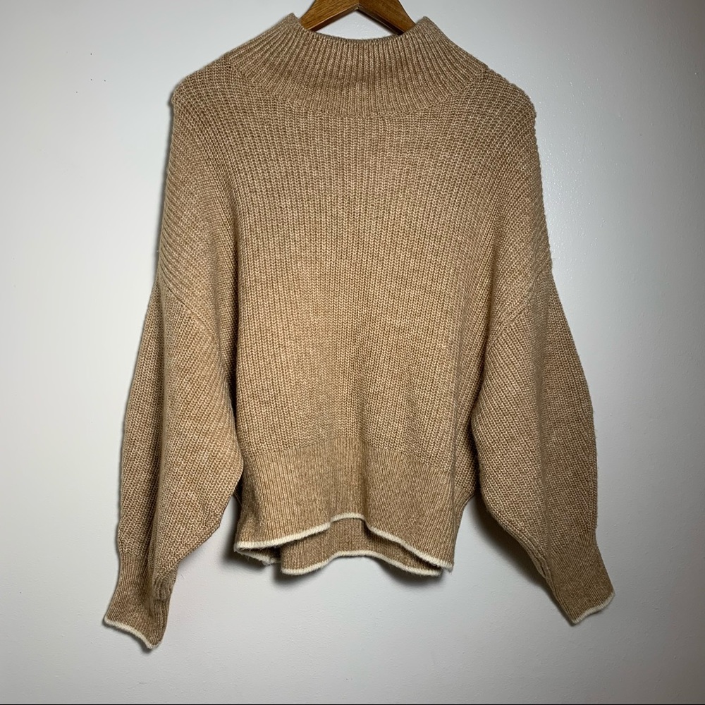 H&M Tan chunky knit balloon sleeve sweater